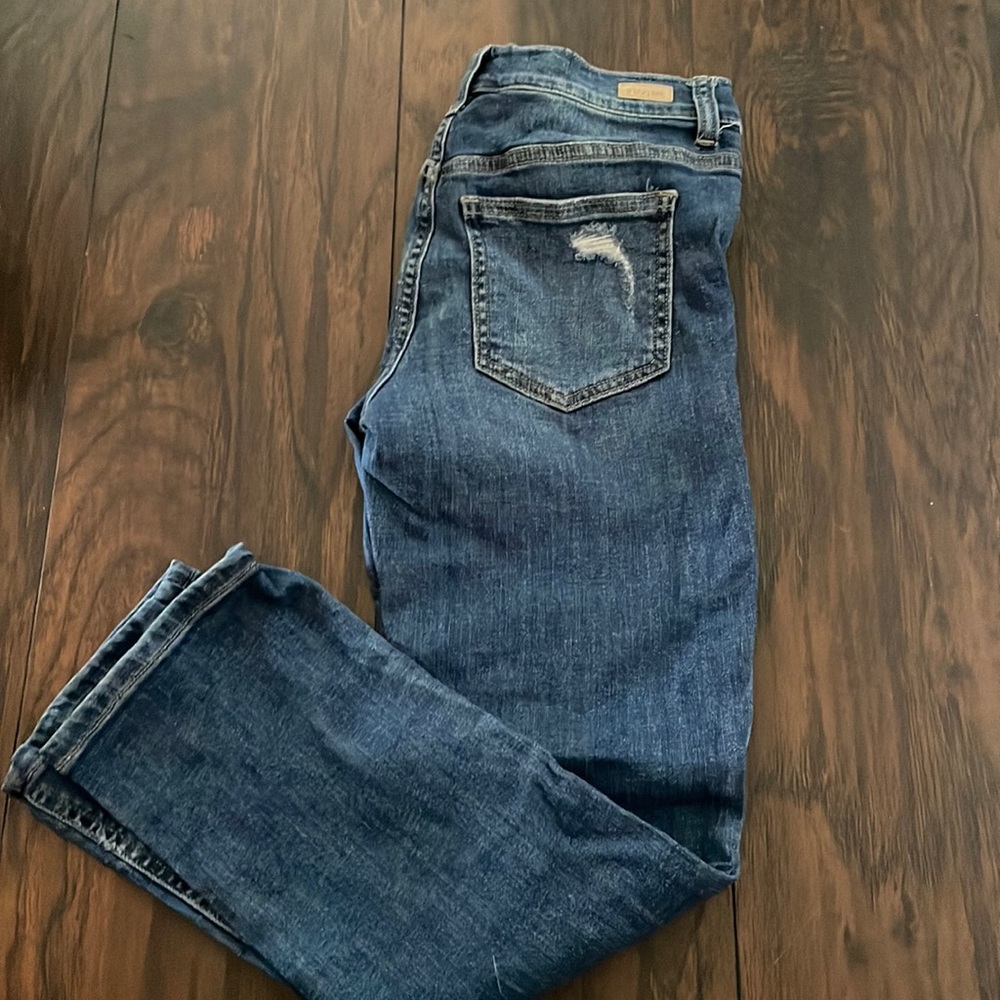 Sneak peak capris . Bought from a boutique